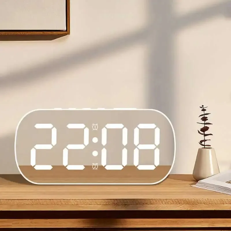 Réveil numérique à LED – Horloge de bureau simple et décorative pour salon ou chambre